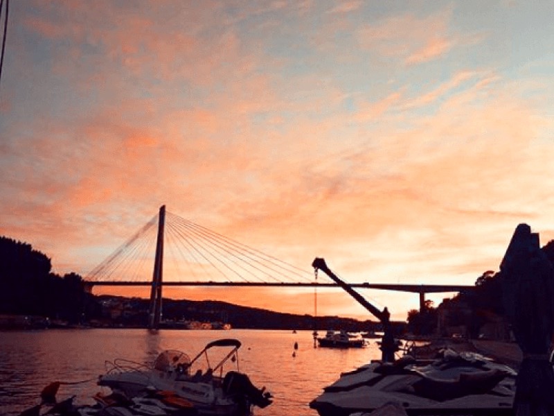 Blue Cave Dubrovnik Season Guide -- Month by Month